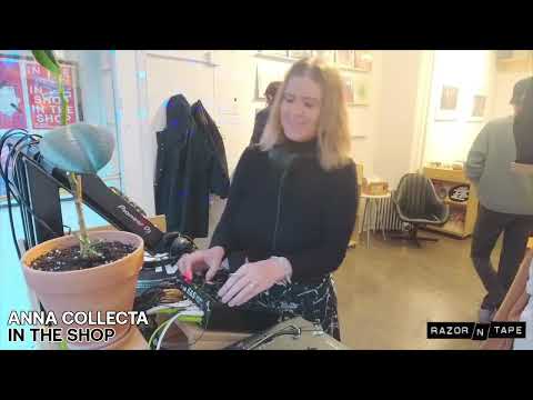Anna Collecta - In The Shop