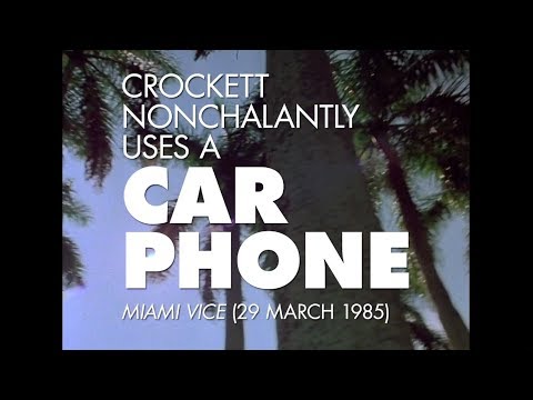 Crockett et son téléphone mobile