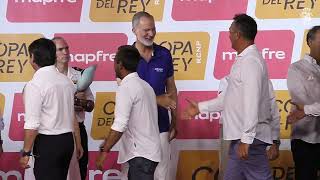 Su Majestad el Rey entrega los premios a los campeones de la "44ª Copa del Rey de Vela"