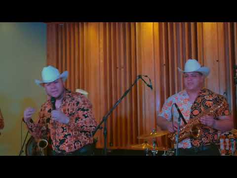 Conjunto atardecer en vivo olvídala