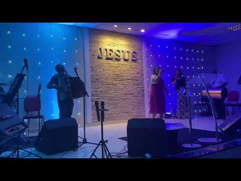 Bárbara Duarte e Felipe Monteiro - Na Igreja IMAN