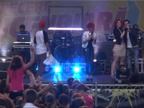 Crush & Alexandra Ungureanu & Keo & SkizzoSkilz & Rucsy (Blaxy Girls)