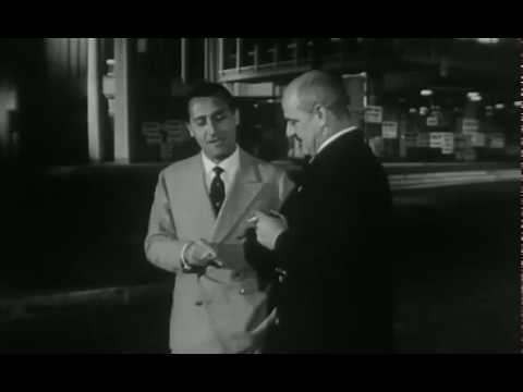 Cos'hai cretinetti, ridi nel sonno?