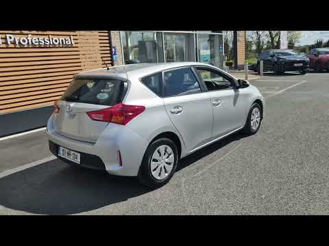 Toyota Auris 1.4 D-4D TERRA 5DR - Image 2
