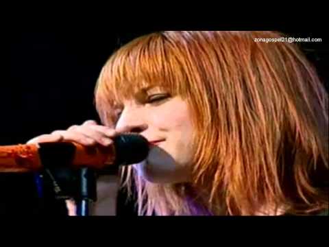 パラモア - Crushcrushcrushcrush（ライブ@ KROQ 2007）歌詞、字幕。 (Paramore - Crushcrushcrush (Live @ KROQ 2007) Lyrics, Subtitulado)