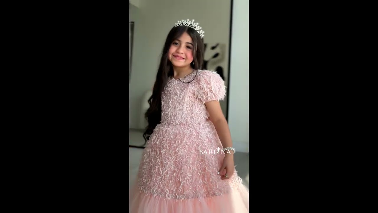 فستان وردي بناتي منسوج بالتُل - سنة