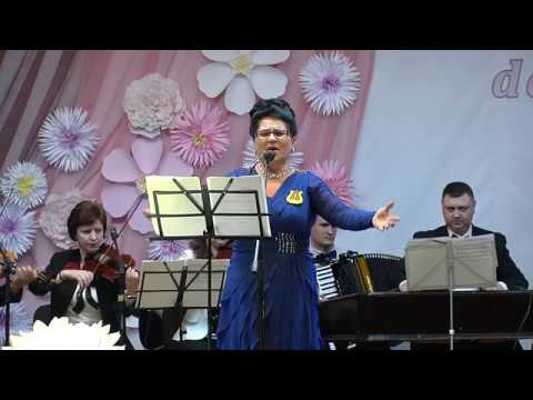 Festivalul de Romanțe "Crizantema Albă" din Ciorescu: Tamara Balan - „La fereastra casei mele”