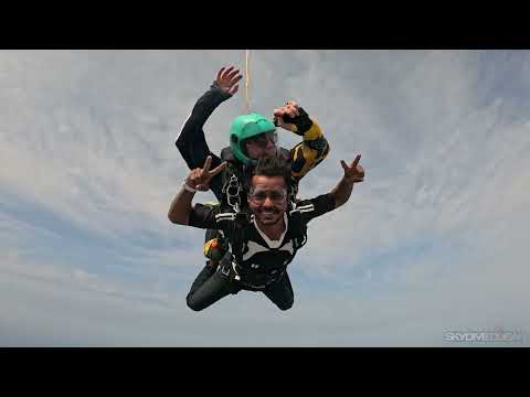 SKYDIVING IN DUBAI | MY FIRST VIDEO ON YT