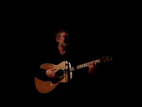 "Leave" - Glen Hansard live @ The Barbican, London 16 April 2019