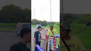 Download lagu mau beli roti dikira nyari bang roni mp3