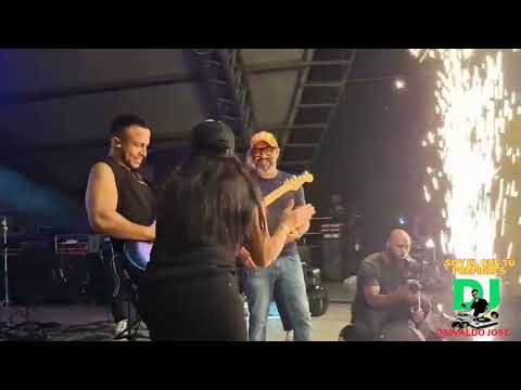 Hoja en Blanco - Wilfran Castillo y Lizeth Gamarra en la Gloria Cesar 