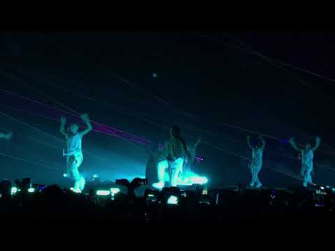 🎶Ariana Grande - Break Free🎶 Dangerous Woman Tour Japan 2017