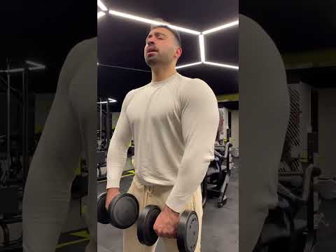 SHOULDERS ARE WIDE LIKE THIS!