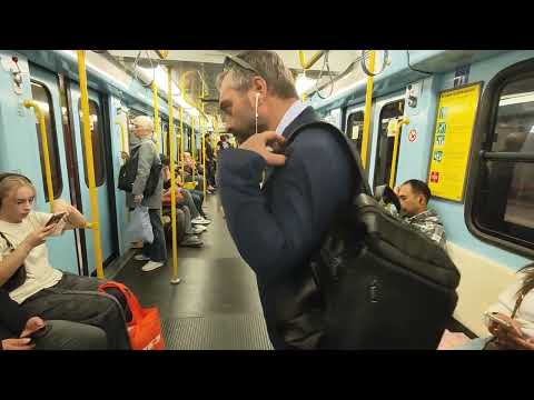 Metro Milano M3 8100-9100 Da comasina a centrale