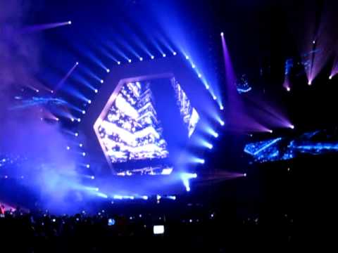 TRANSMISSION 2011 PRAHA - Part 3 Above and Beyond