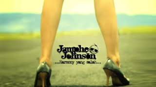 Download lagu Jamphe Johnson - Hitam Biru mp3