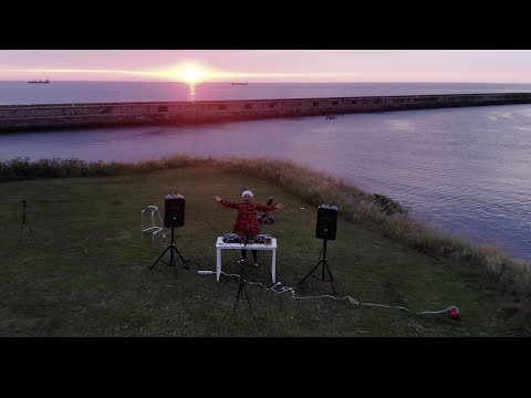 Nanna Makina Sunrise Set @ Tynemouth Priory