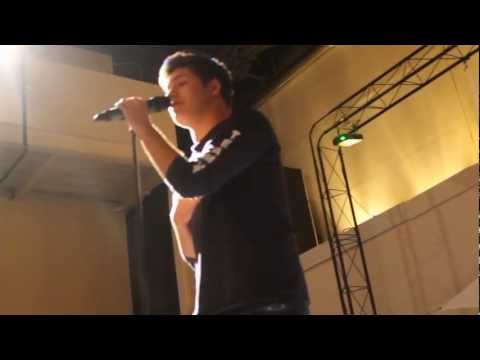 Owen Stuart performs Use Somebody- Kings of Leon (cover)