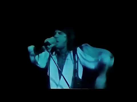 Iron Maiden - Sea of Madness - Live in Paris 1986 - AI Enhanced