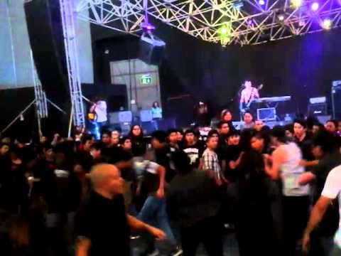 #Mosh hasta que el cuerpo no aguante