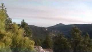 preview picture of video 'View of Spearfish Canyon from the top of the 76 trail'