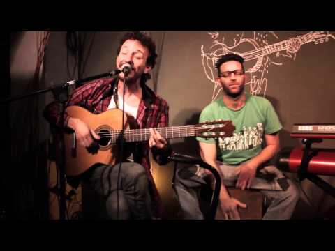Rodrigo Carazo, Enrico Barbizi - Itanhaem (Nuestra Música Duín) (15 03 14)
