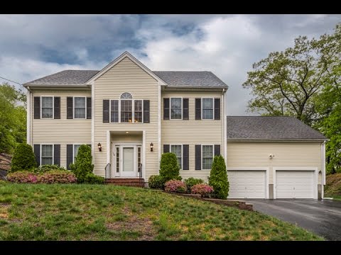 10 Talbot Rd, Canton MA - Renee Roberts - Tel 781-727-3054