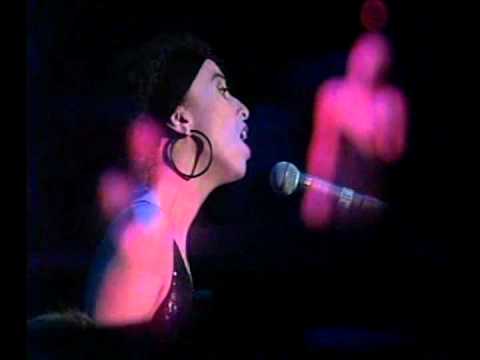 Jaques Morelenbaum e Paula Morelenbaum - Serenata do adeus - Heineken Concerts 1995 RJ