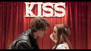 The Kissing Booth Trailer Song (Robbie Nevil - Crash Into Me)