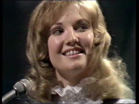 The New Seekers - Beg, Steal or Borrow (UK Eurovision Preview 1972)