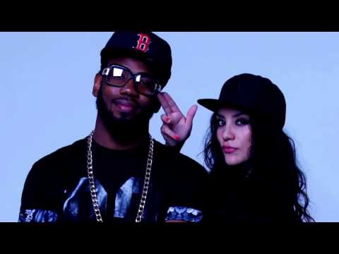 B Best & S'Iza (Széles Iza) - Entertainer