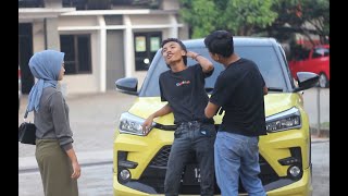 Download lagu FILM PENDEK SUNDA 'MENDADAK KAYA' EPISODE 7 #hiburan #viral #comedy #subscribe #sunda #video #amin mp3