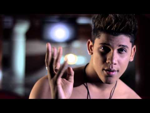 Oscar la Entonacion (HOLA) video by Luis Gomez Fil