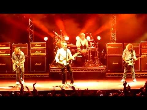 Status Quo - Caroline & Bye Bye Johnny, Dublin 2014 [HD]