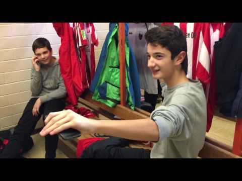 Mannequin Challenge der D2 - Nummer 1