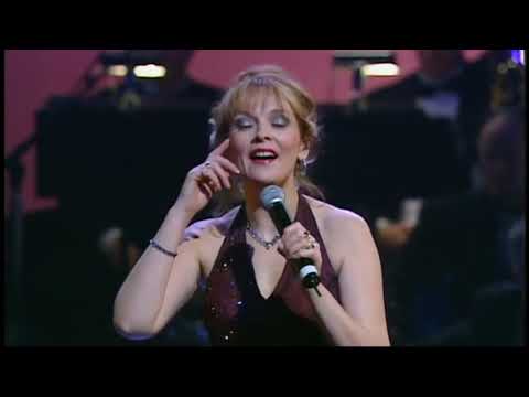 Mary Duff- Take Me Home Country Roads (Live In Branson)