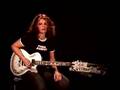 Janet Robin demos Line 6 Spider Jam
