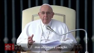 Papa: os mandamentos levam o homem a abrir o coração a Deus