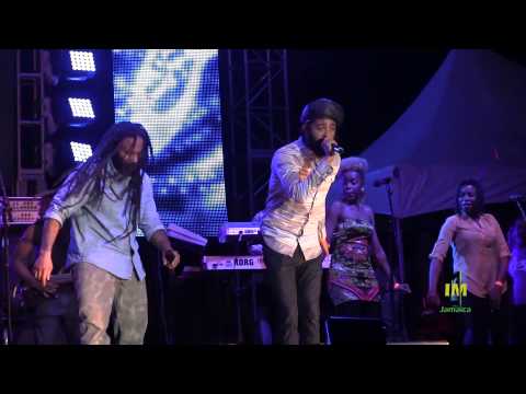 Ky-mani Marley & Protoje sing "Rasta Love" at Marley 70