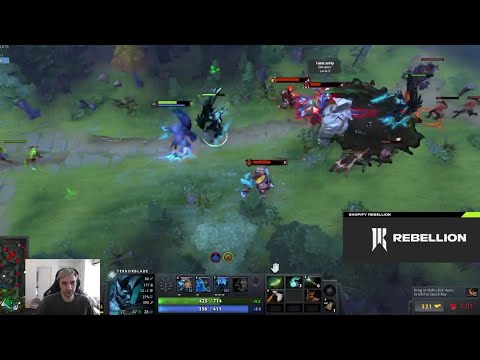 Arteezy God survived the Gank and deleted them back by Micro Skill