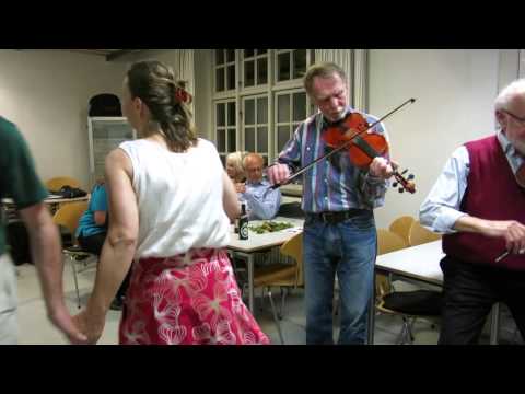 "Den gamle mand (trekant)" Danish folkdancemusic