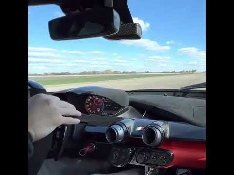 Ferrari LaFerrari 0-300 km/h Acceleration