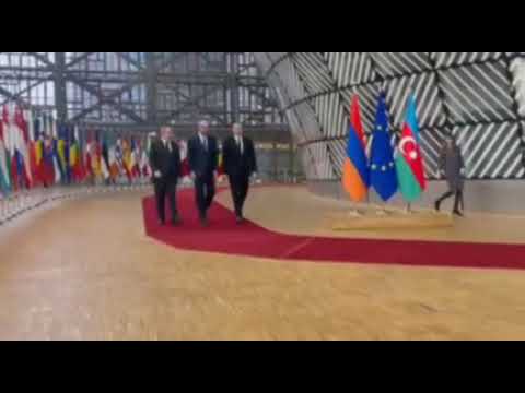 Եռակողմ հանդիպումը մեկնարկեց