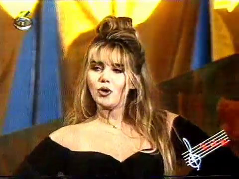 Seren Serengil - Seni seviyorum seni istiyorum İşte söylüyorum dinle - Kanal 6 - 1994 - Nostalji