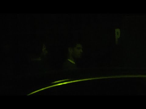 Carlos Alcaraz celebra su triunfo en la noche madrileña