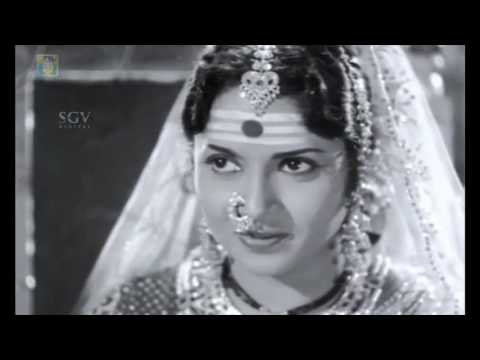Kannada Old Songs | Thanukaragadavaralli Pushpava Best Song | Kitturu Chennamma movie | P Susheela