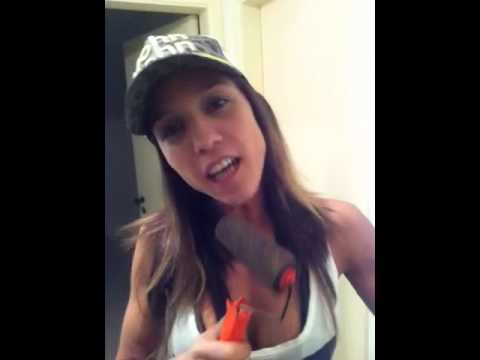 Atleta bikini, Nanda Olyver, chapando dpois da dieta/competiçao. Kkkkk #recophteam