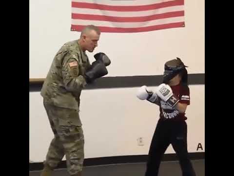 Отец удивил своего сына после года разлуки