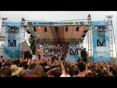 Sneaky Sound System - Pictures