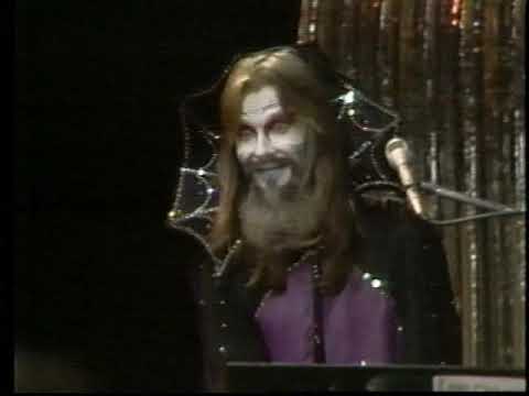 Three Dog Night - The Show Must Go 1974